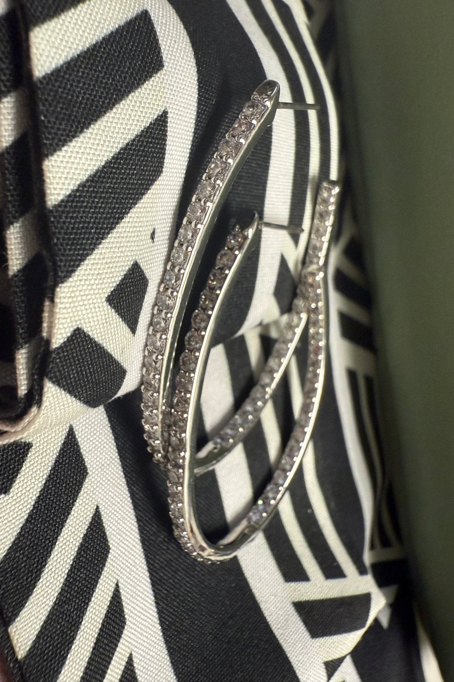 The Radiant Oval Hoops