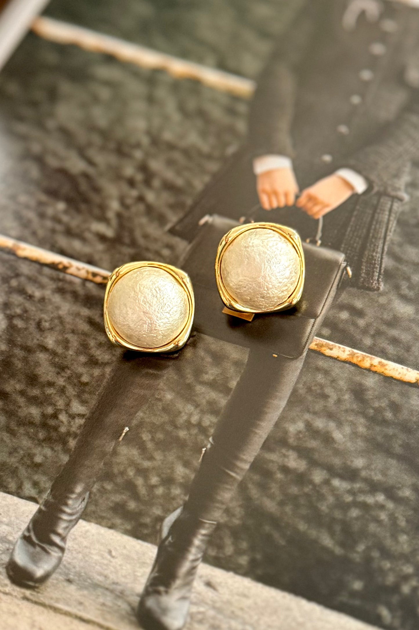 pearl stud gold post earring