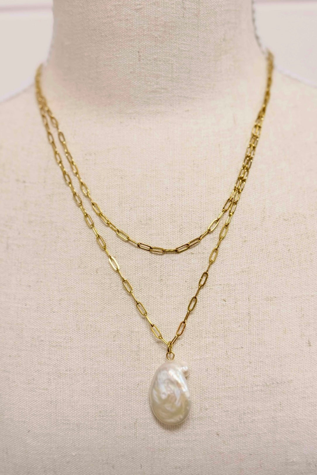 The Pretty in Pearl Layered Necklace