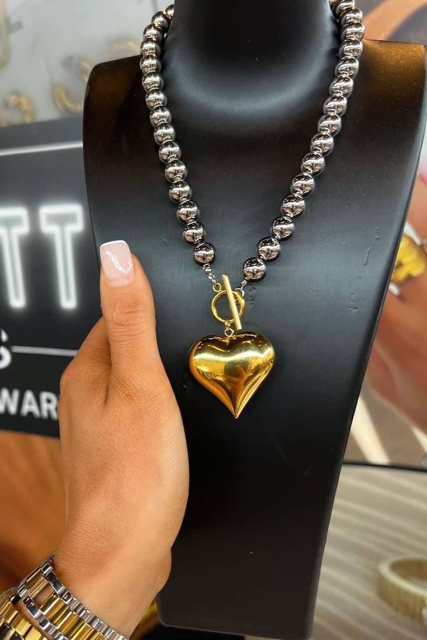 The Glam Heart Necklace