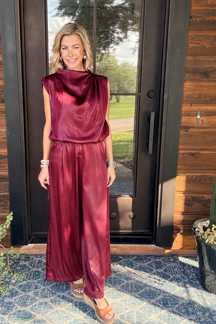 The After Hours Tailored Wide Leg Pants – Burgundy