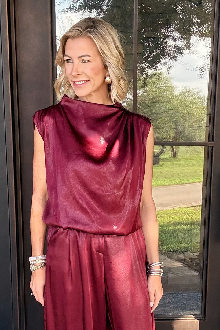 The After Hours Mock Neck Bubble Top – Burgundy