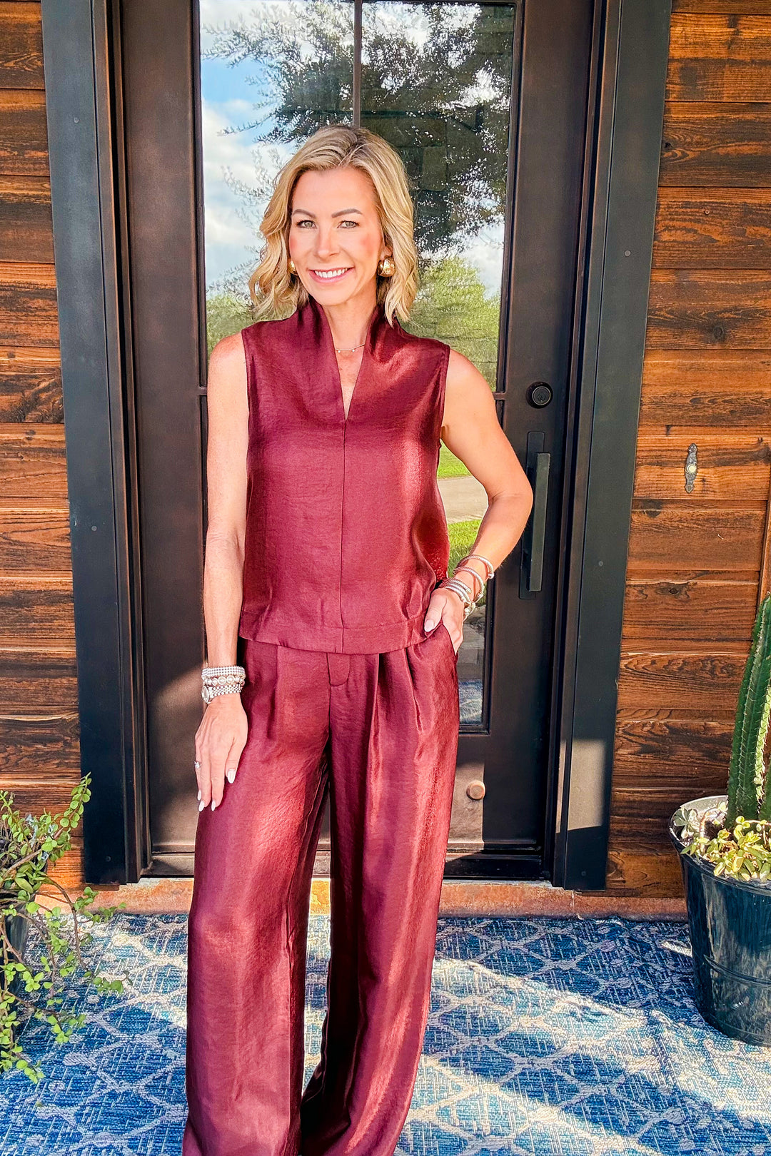 The Luxe Metallic Wide Leg Pants – Burgundy