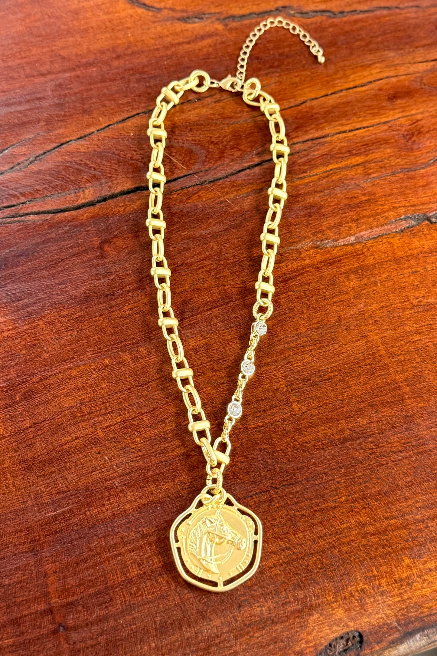 The Emerson Pendant Necklace