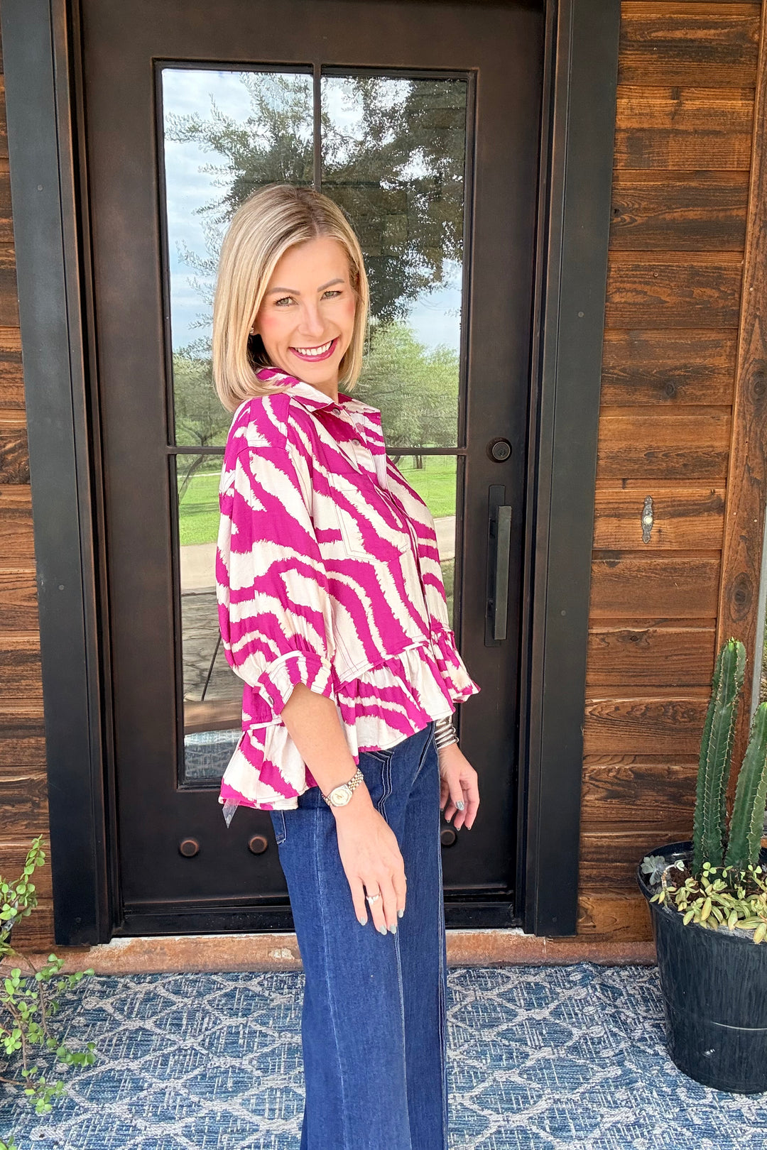 Abstract Zebra Ruffle Hem Button Down Top – Orchid