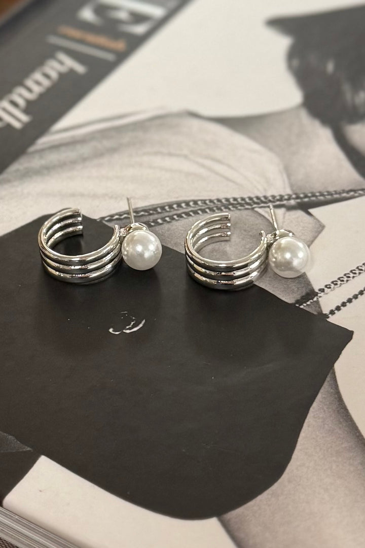 14K Dipped Hoop Pearl Post