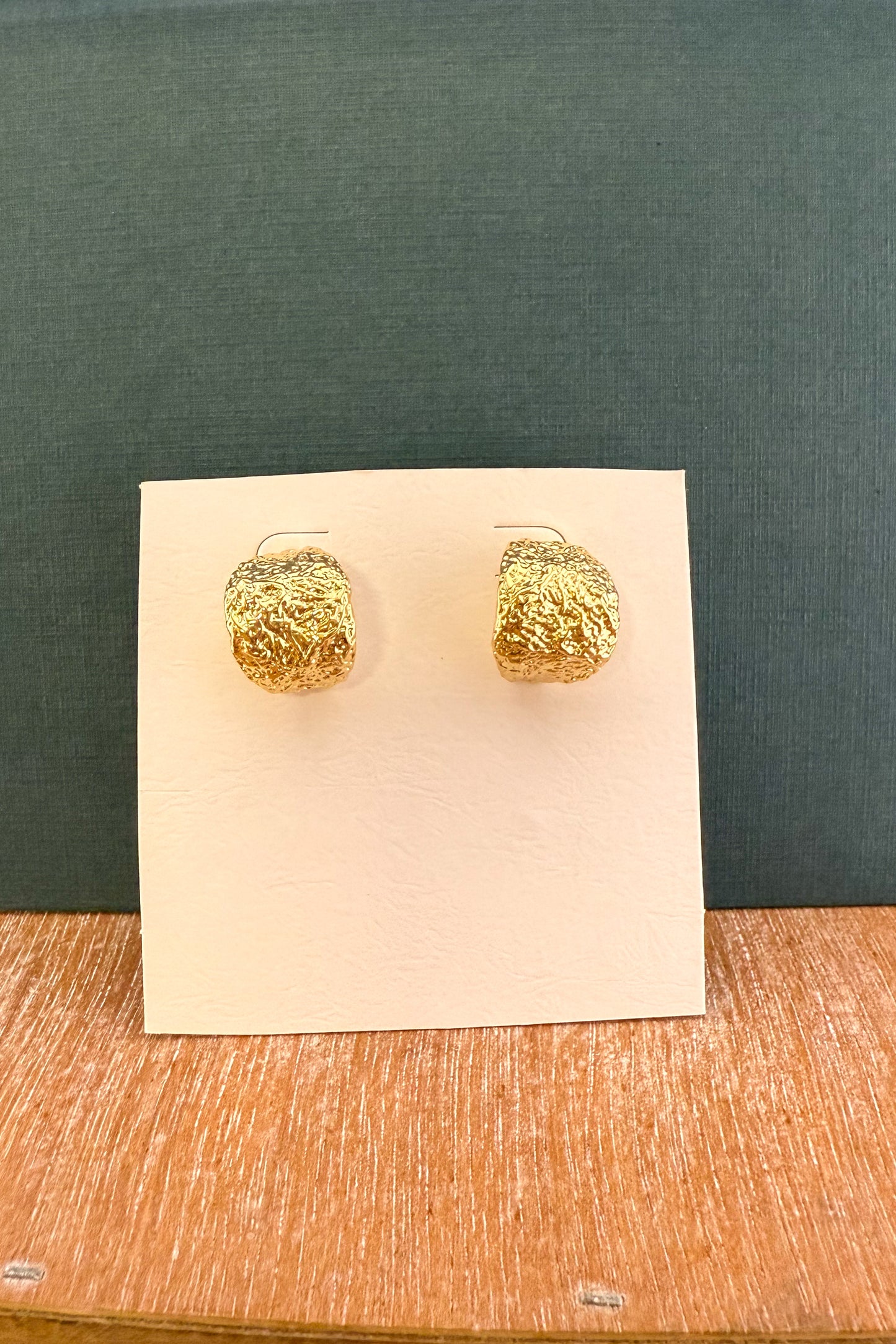 The 14K Heirloom Texture Studs