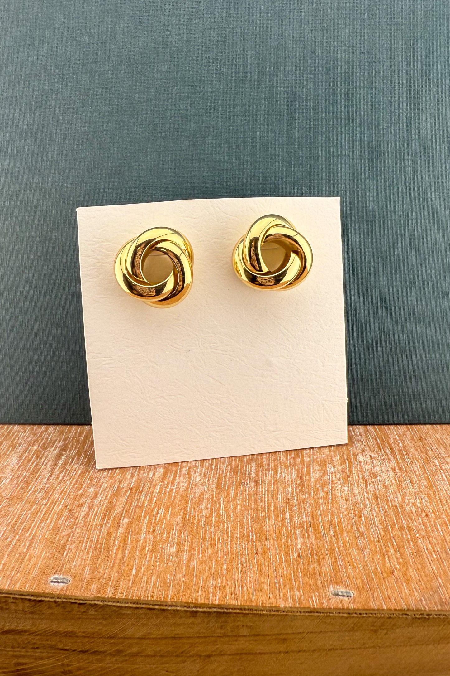 The 14K Heritage Knot Studs