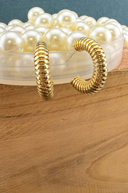 The Eleanor Ribbed Hoop