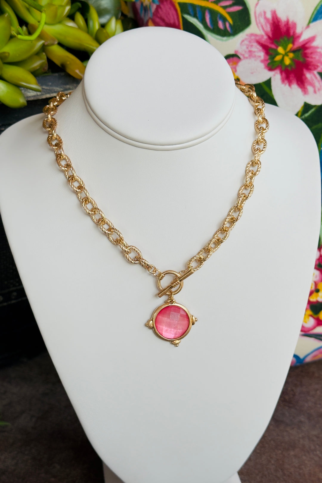 The Valen Court Statement Pendant Necklace – Blush