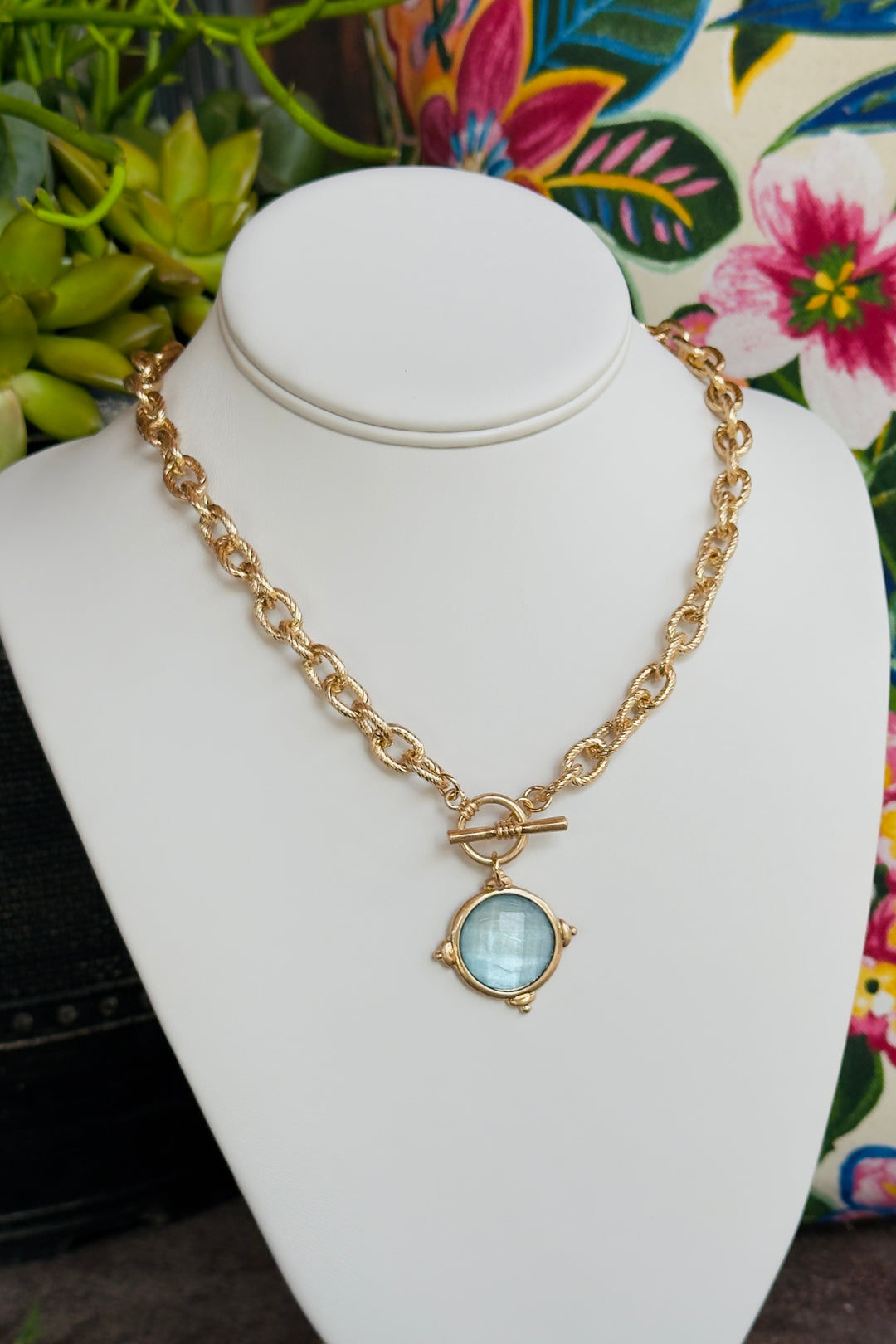 The Valen Court Statement Pendant Necklace – Seafoam
