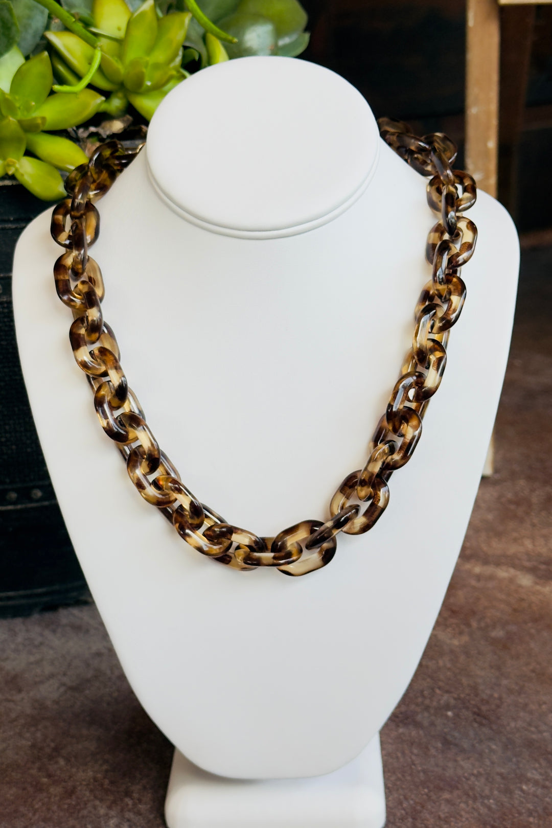 The Sunset Links Necklace – Tortoise