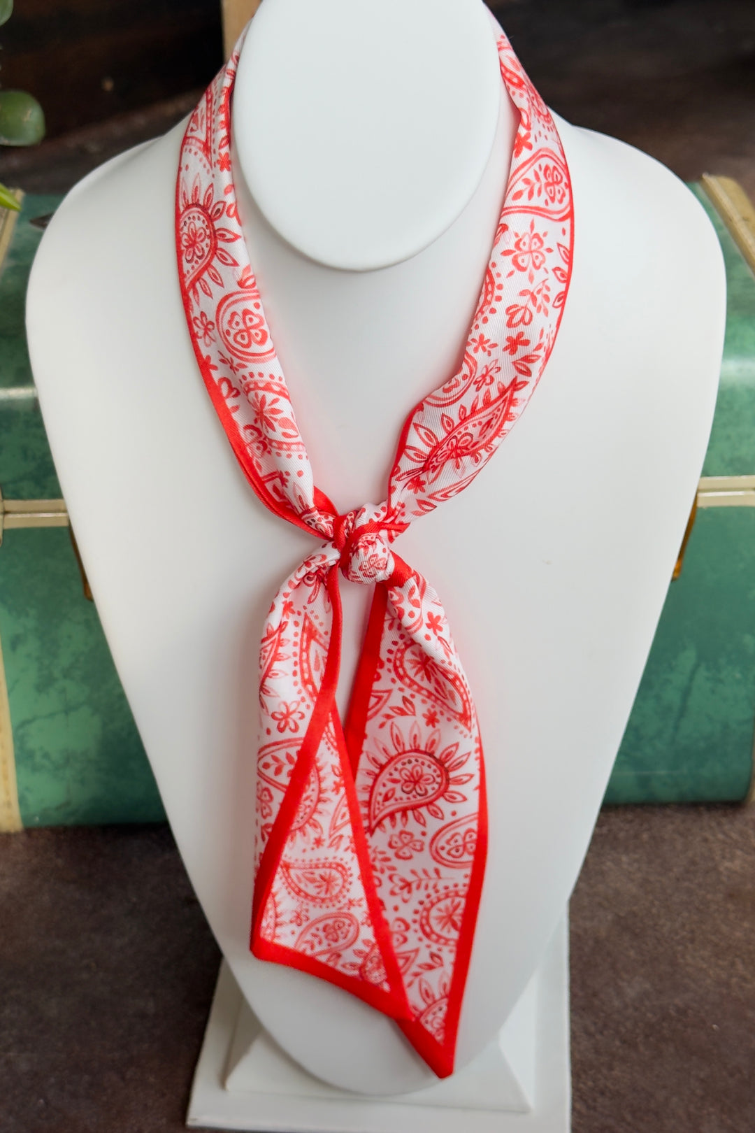 The Ranch Bandana Twilly – Red