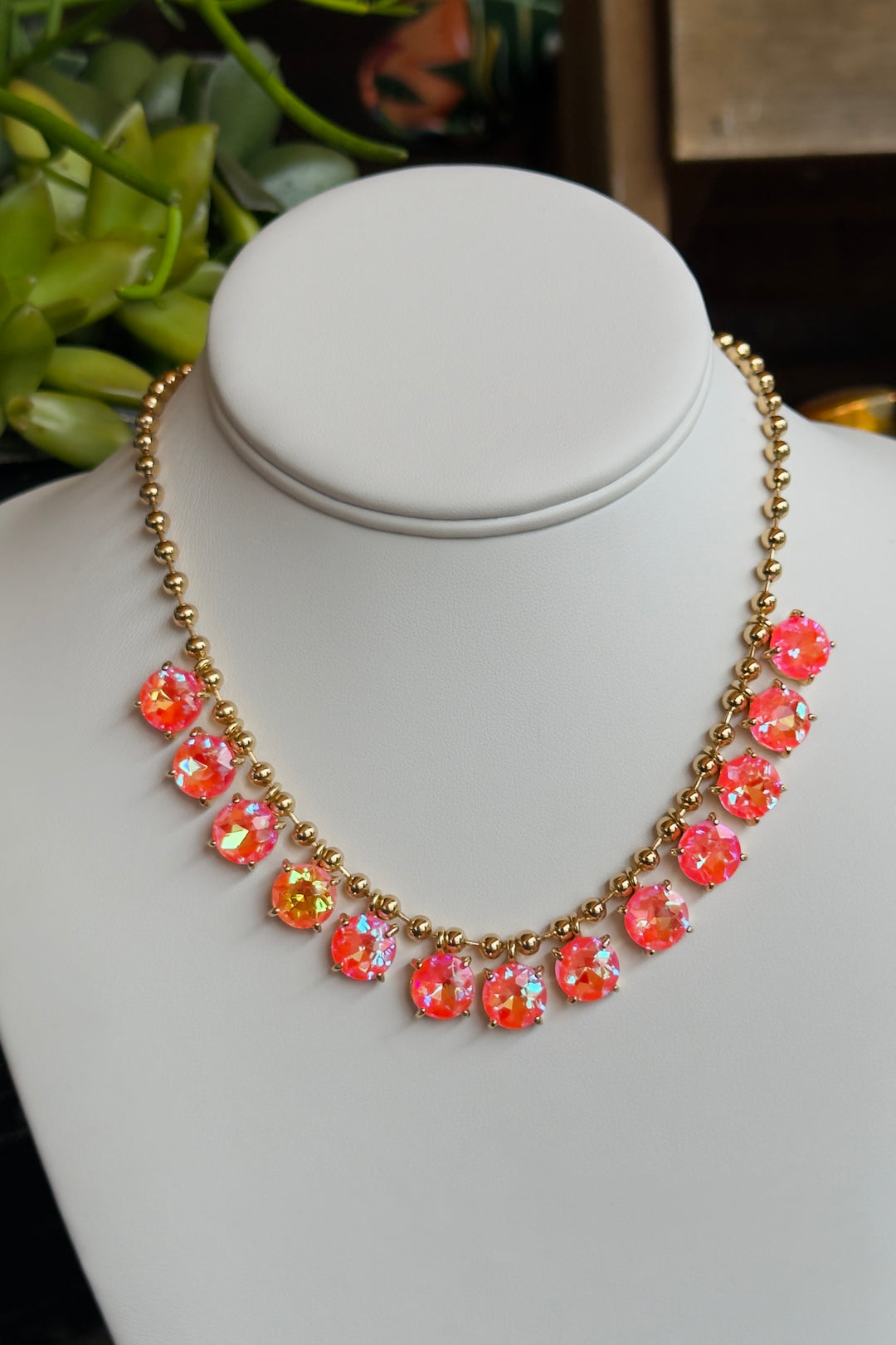 The Cori Crystal Necklace – Neon Coral