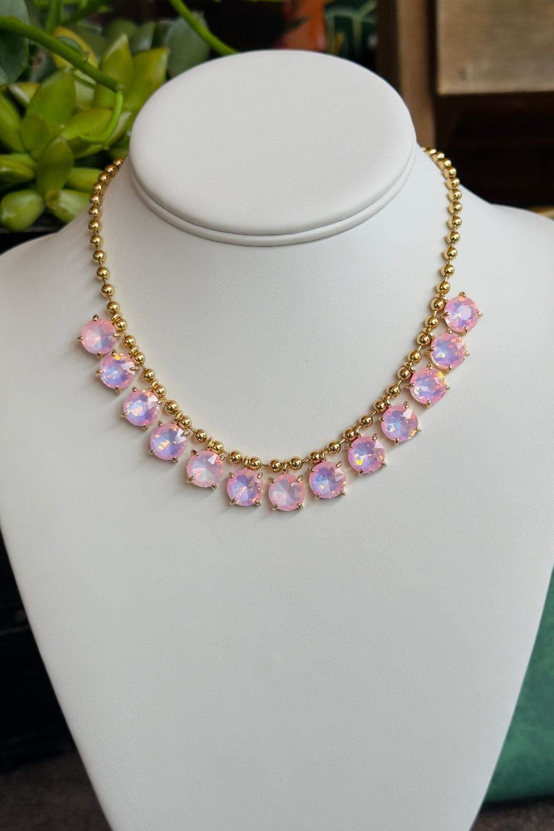 The Cori Crystal Necklace – Blush Pink