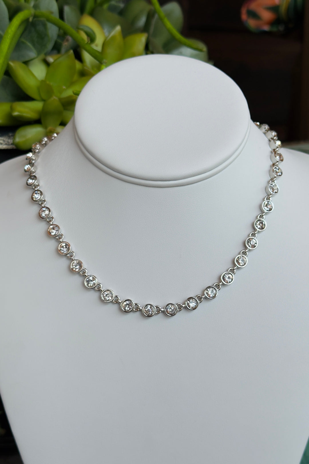 The Riviera Necklace – Silver Crystal