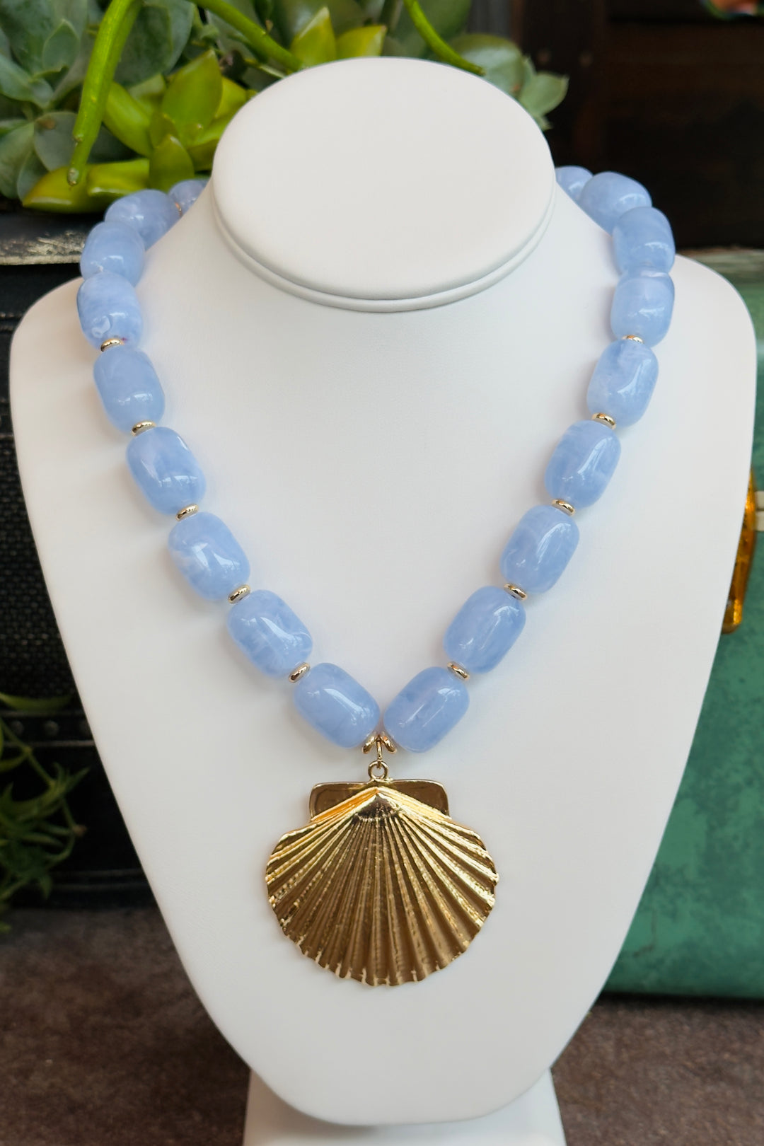 The Capri Shell Necklace – Sky Blue