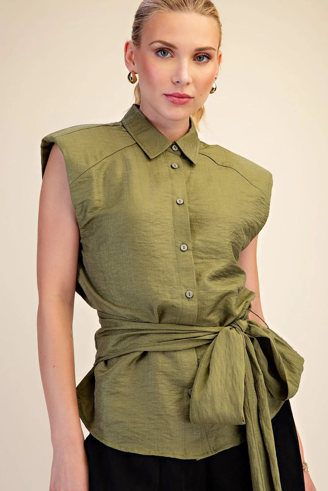 The Sutton Tie-Waist Textured Button Down Top – Olive